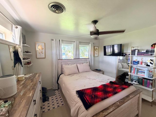 955 NW 4th St Street, Belle Glade, FL 33430