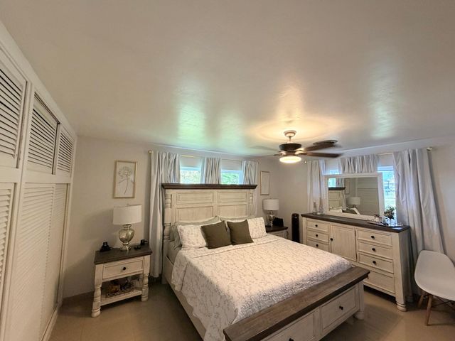 955 NW 4th St Street, Belle Glade, FL 33430