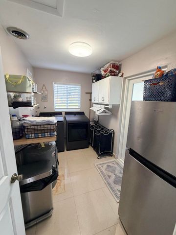 955 NW 4th St Street, Belle Glade, FL 33430