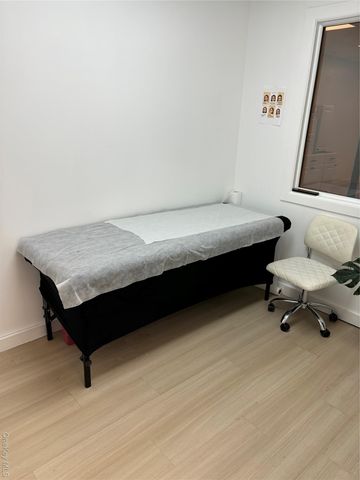 10 Verbena Avenue First Floor First Floor, Front, Floral Park, NY 11001