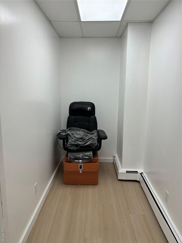 10 Verbena Avenue First Floor First Floor, Front, Floral Park, NY 11001