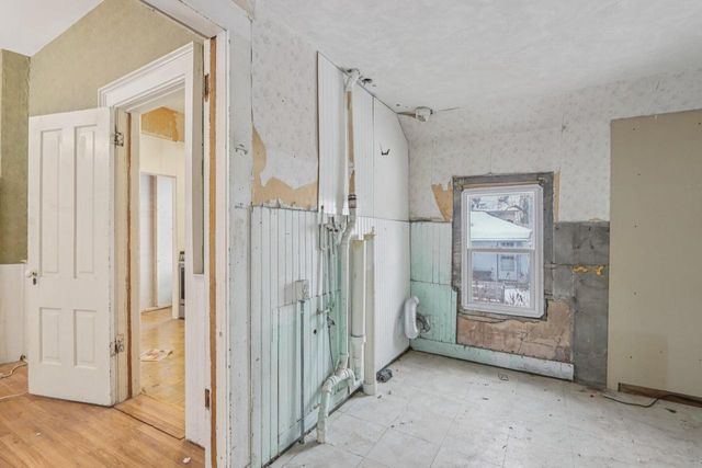 711 E Walworth AVENUE, Delavan, WI 53115