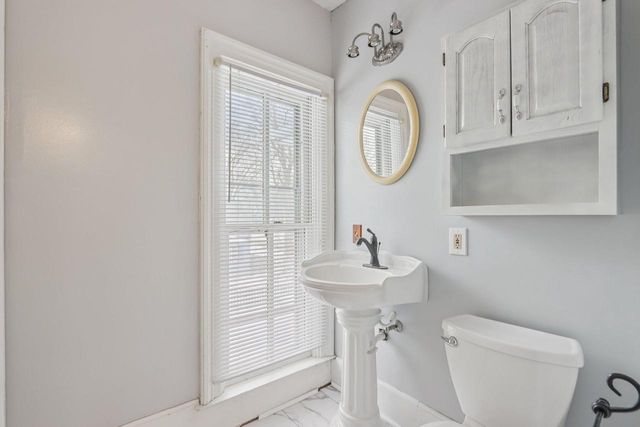 711 E Walworth AVENUE, Delavan, WI 53115