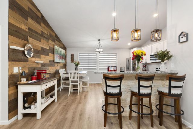 1308 Chapel Hill Drive, Mishawaka, IN 46545