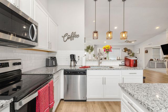 1308 Chapel Hill Drive, Mishawaka, IN 46545