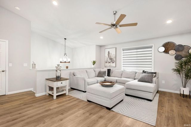 1308 Chapel Hill Drive, Mishawaka, IN 46545