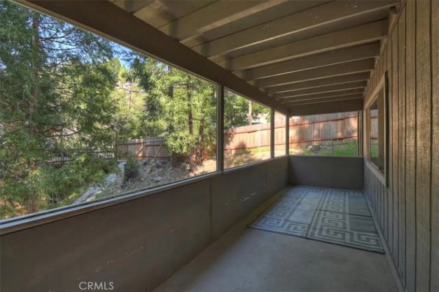 770 Berne, Crestline, CA 92325
