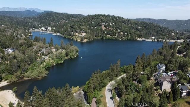 770 Berne, Crestline, CA 92325