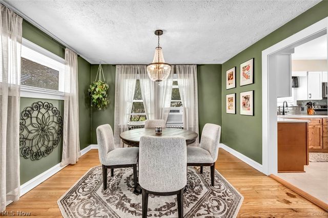 5697 W 54th Street, Parma, OH 44129