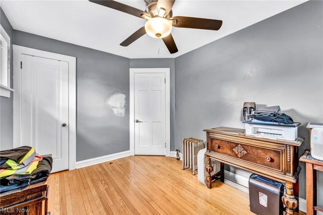5697 W 54th Street, Parma, OH 44129