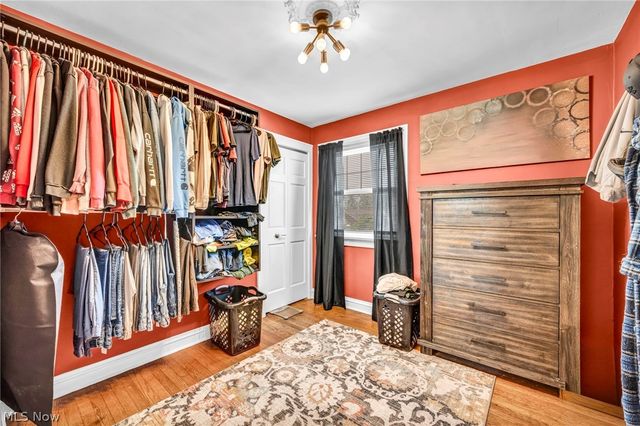 5697 W 54th Street, Parma, OH 44129