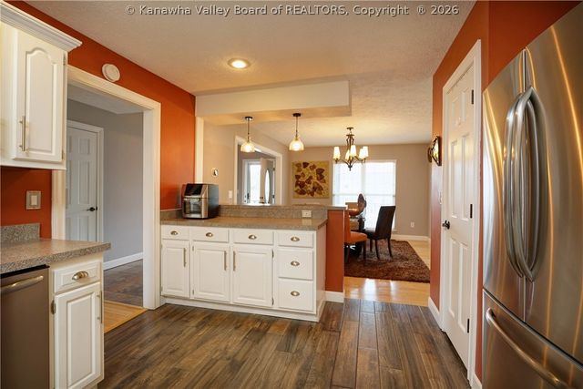 703 Charlie Street, Hurricane, WV 25526