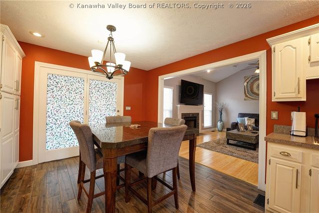 703 Charlie Street, Hurricane, WV 25526