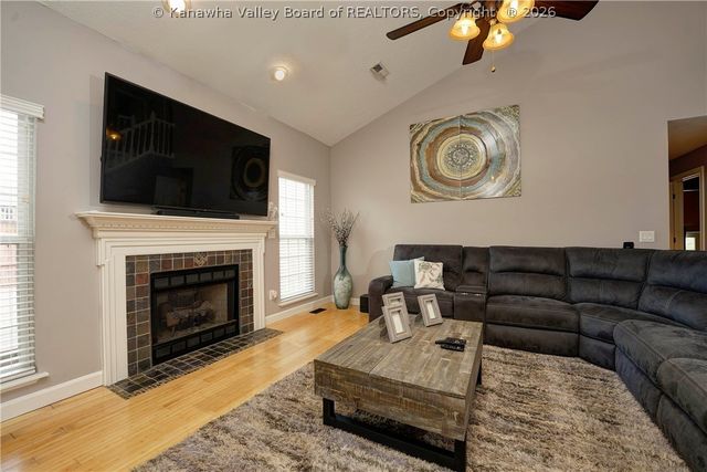 703 Charlie Street, Hurricane, WV 25526