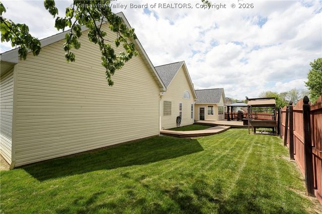 703 Charlie Street, Hurricane, WV 25526