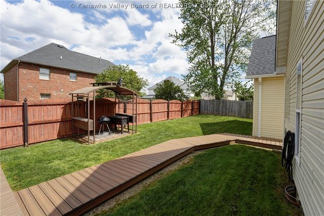703 Charlie Street, Hurricane, WV 25526