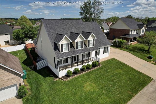 703 Charlie Street, Hurricane, WV 25526