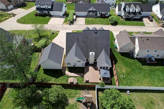 703 Charlie Street, Hurricane, WV 25526