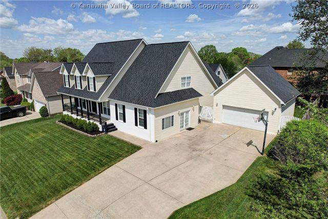 703 Charlie Street, Hurricane, WV 25526