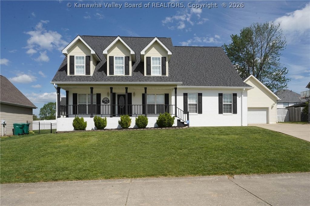 703 Charlie Street, Hurricane, WV 25526