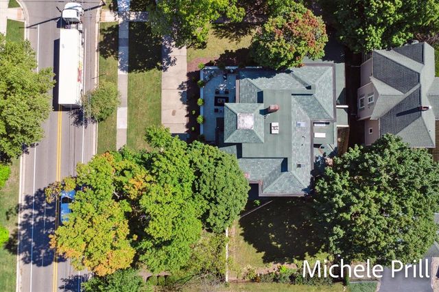 118 E Oliver Street, Owosso, MI 48867