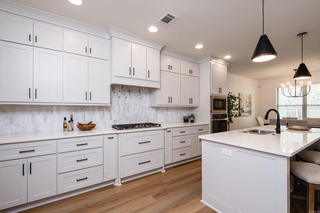 35 Belles Fleurs Circle, Little Rock, AR 72223