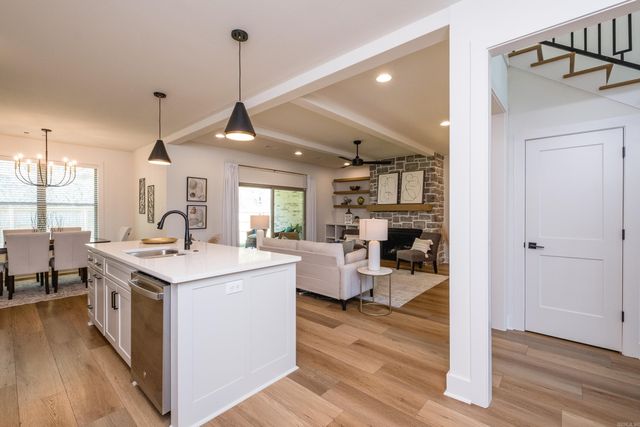 35 Belles Fleurs Circle, Little Rock, AR 72223