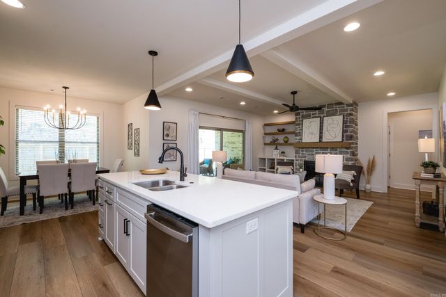 35 Belles Fleurs Circle, Little Rock, AR 72223