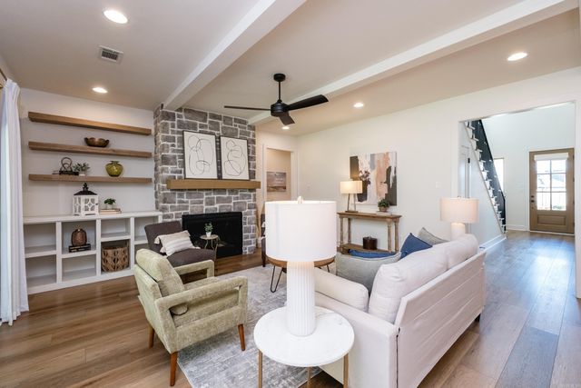 35 Belles Fleurs Circle, Little Rock, AR 72223