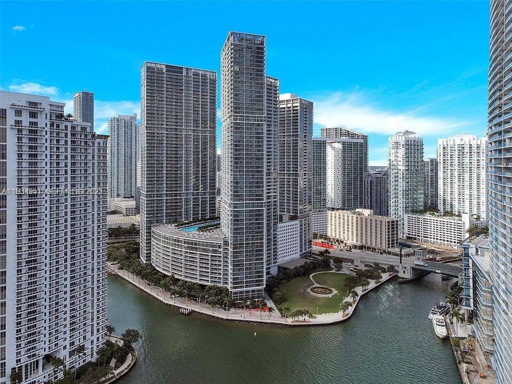 495 Brickell Ave 2610, Miami, FL 33131