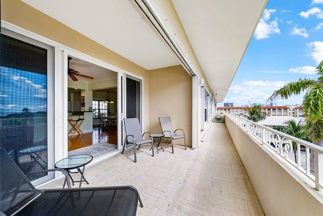 1299 S Ocean Boulevard R11, Boca Raton, FL 33432