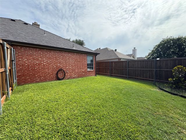 10807 Ambergate Lane, Frisco, TX 75035