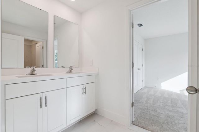 655 EMERALD GROVE DRIVE, Apopka, FL 32703