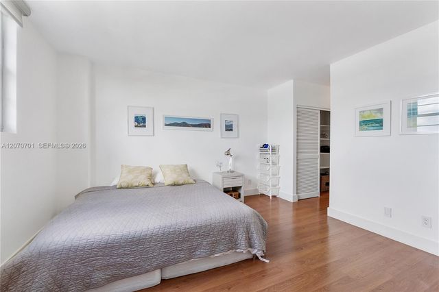 90 Edgewater Drive 917, Coral Gables, FL 33133