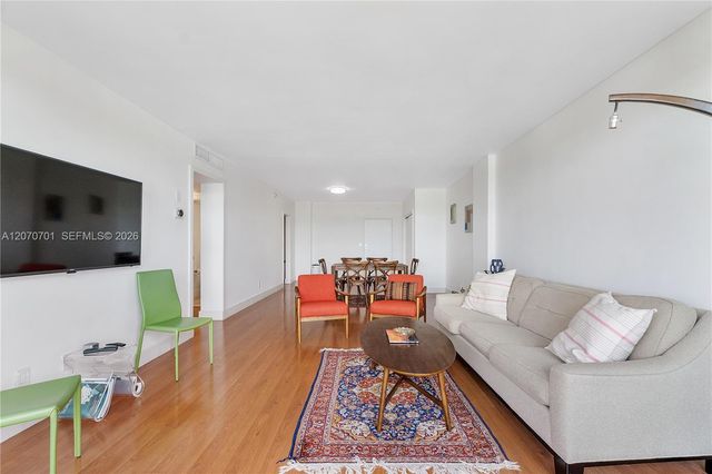 90 Edgewater Drive 917, Coral Gables, FL 33133