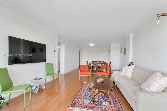 90 Edgewater Drive 917, Coral Gables, FL 33133