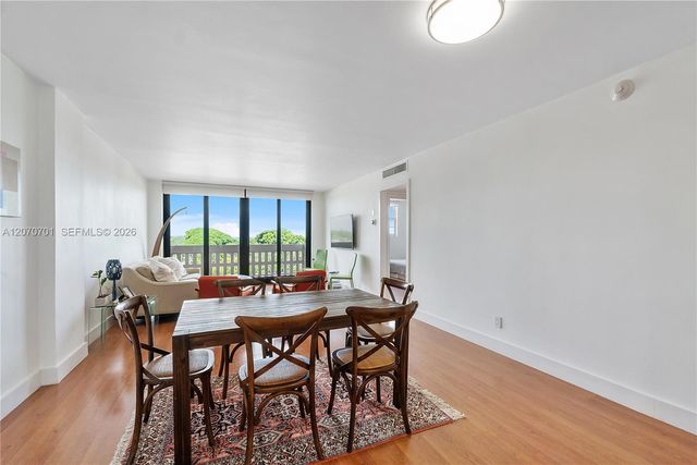 90 Edgewater Drive 917, Coral Gables, FL 33133
