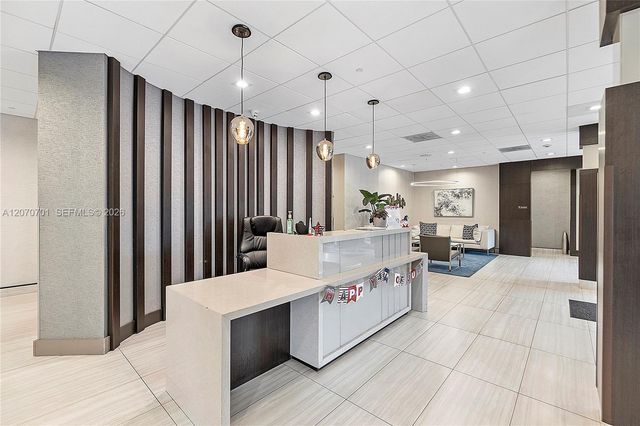 90 Edgewater Drive 917, Coral Gables, FL 33133