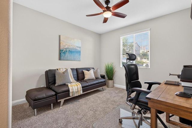 2077 Del Rincon Place, Escondido, CA 92026