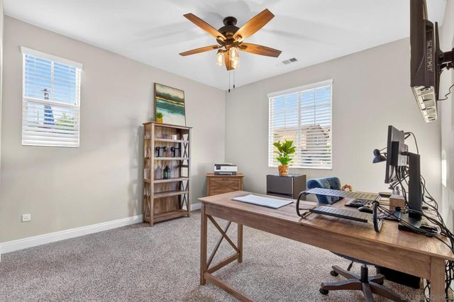 2077 Del Rincon Place, Escondido, CA 92026