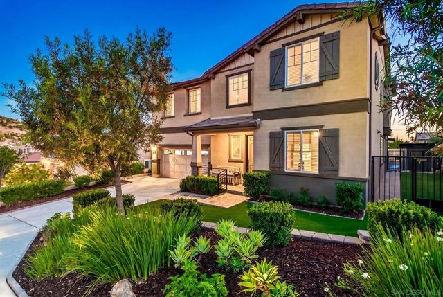 2077 Del Rincon Place, Escondido, CA 92026