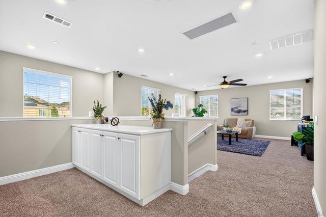 2077 Del Rincon Place, Escondido, CA 92026