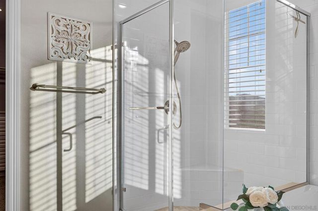 2077 Del Rincon Place, Escondido, CA 92026