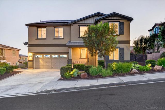 2077 Del Rincon Place, Escondido, CA 92026