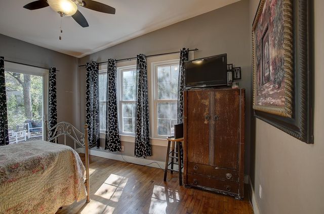 905 S Walnut ST, Georgetown, TX 78626
