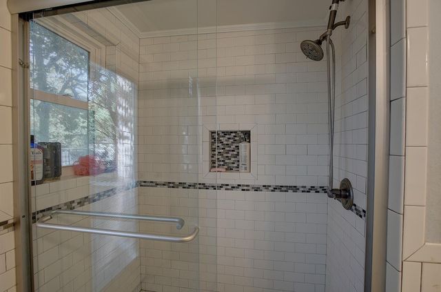 905 S Walnut ST, Georgetown, TX 78626