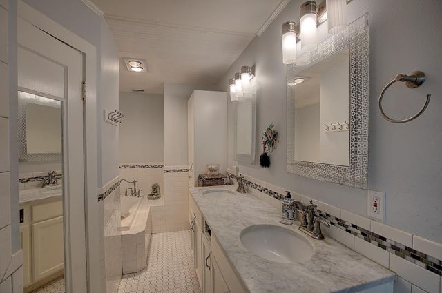 905 S Walnut ST, Georgetown, TX 78626