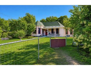 905 S Walnut ST, Georgetown, TX 78626