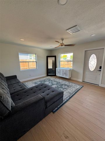 7620 74TH STREET N, Pinellas Park, FL 33781