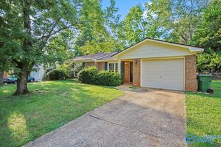 3906 Fair Oak Lane SW, Huntsville, AL 35805